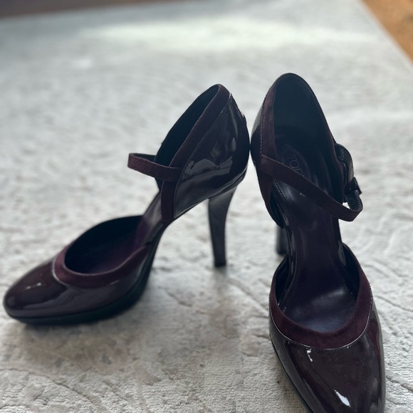 Tod’s Patent Leather D’Orsay Platform Pumps Maroon Suede Trim Size 39 EU 9 US - Picture 2 of 10